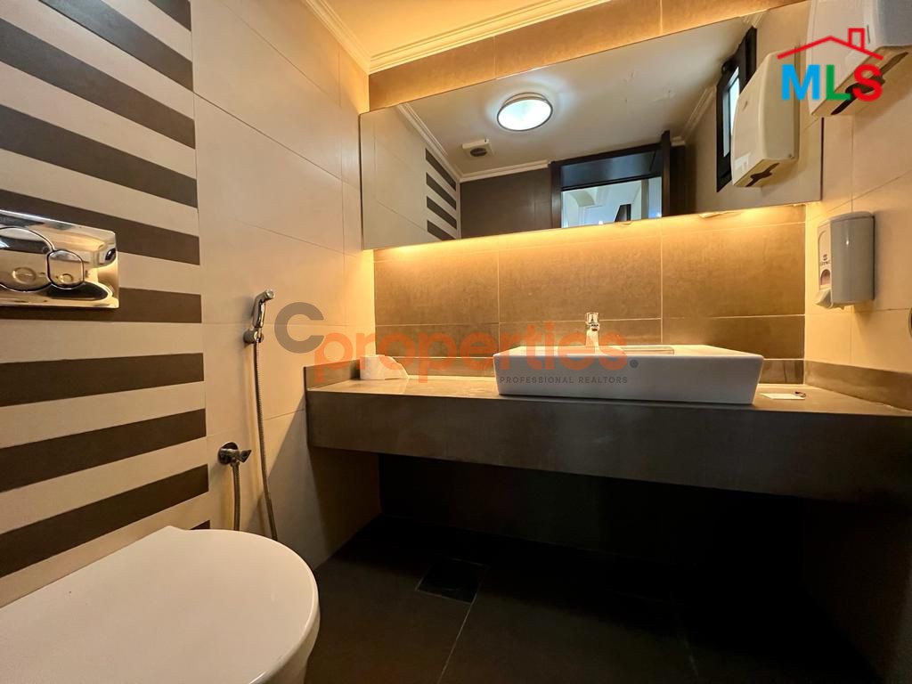 Office For Rent in Downtown Beirut - CPBHS113