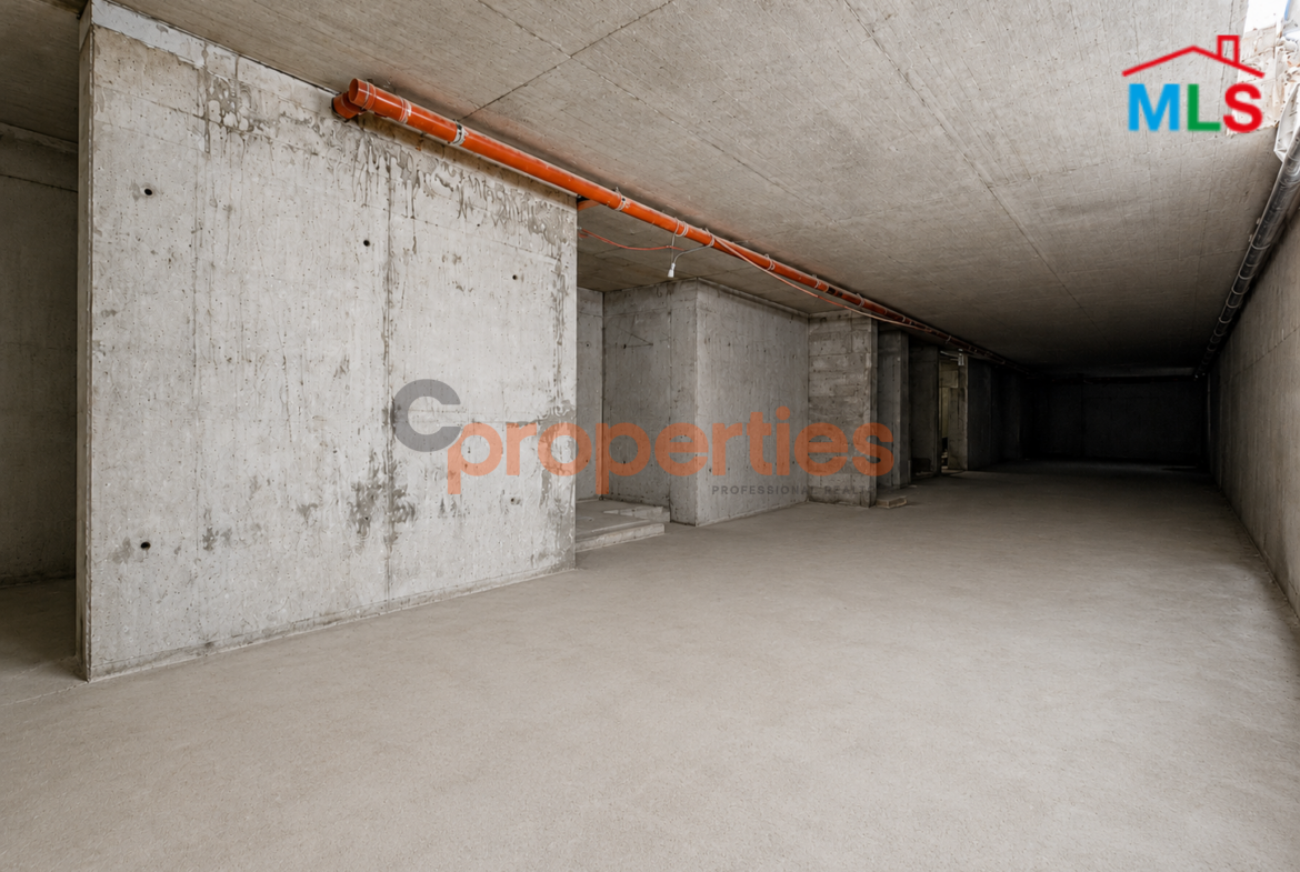 Core&Shell Shop for rent in Hamra CPBMKH41 محل جاهز للتأجير في الحمرا