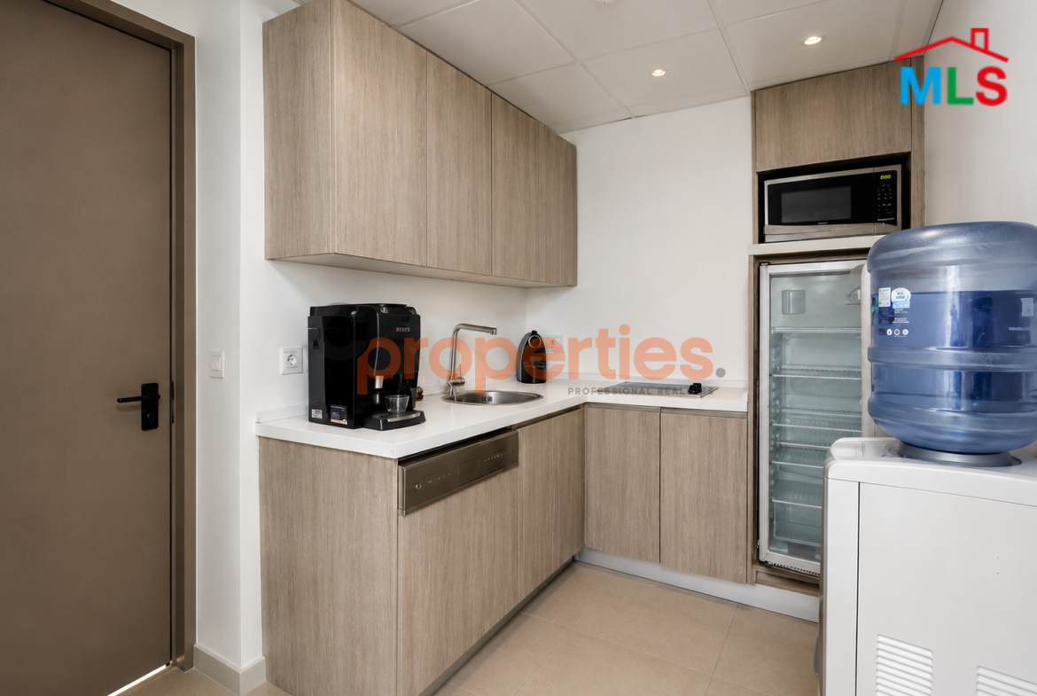 Office For Rent In Downtown beirut - CPBHS98