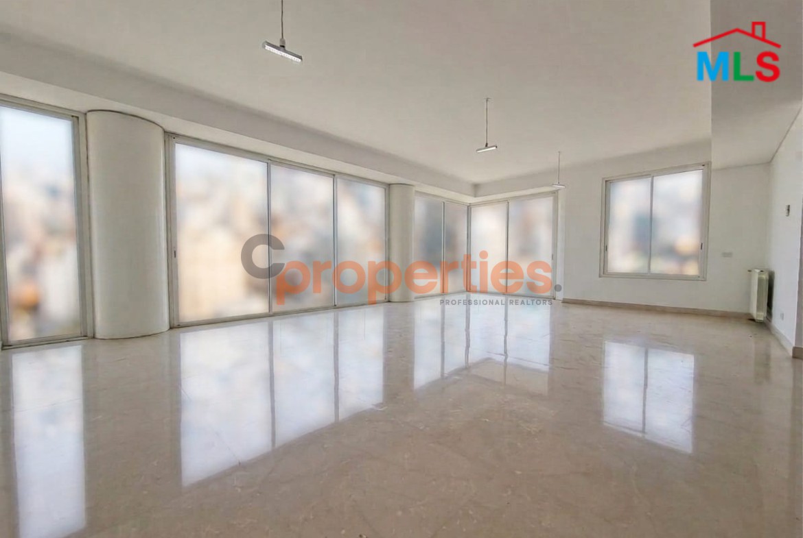 Apartment For Sale In Achrafieh - CPBMH12