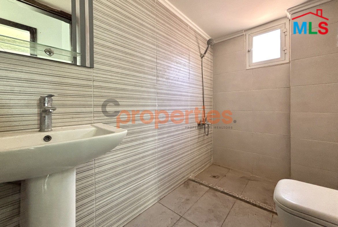 Apartment for rent in Bsalim with balcony - CPRA131
