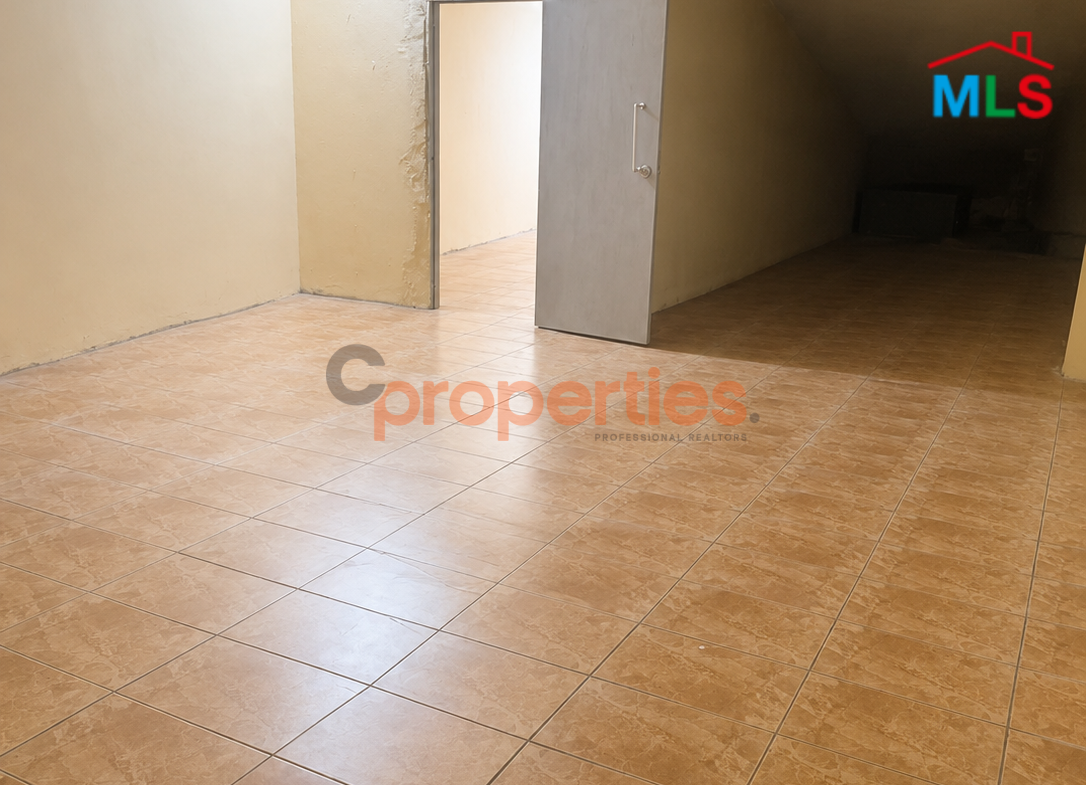Warehouse For Rent In Achrafieh - CPBWW106
