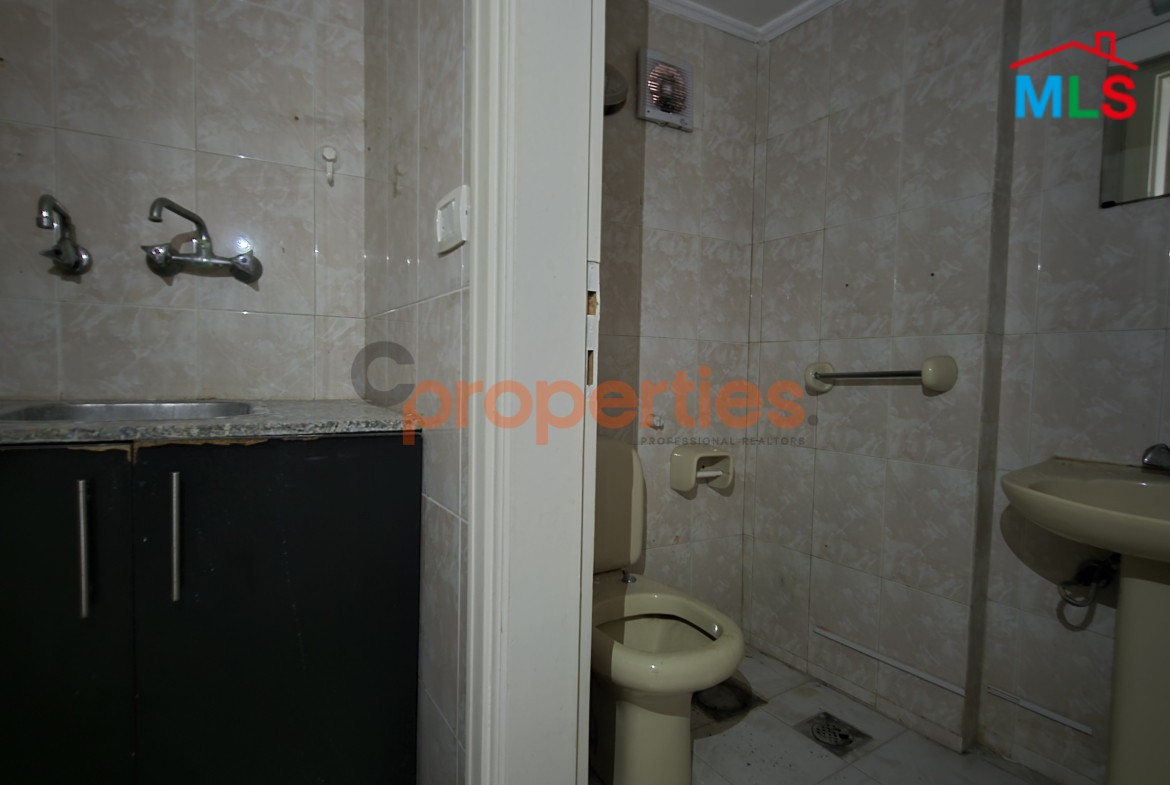 Office For Rent In Ein El Remmaneh - CPJA52