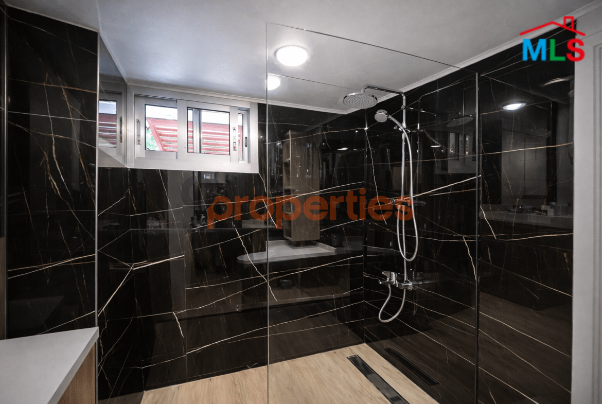 Chalet For Rent In Tabarja - CPJGK57