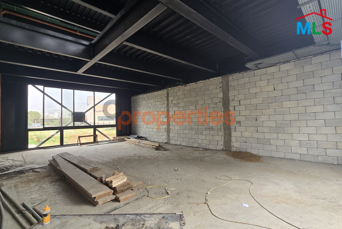 Shop For Rent in Ein El Remmaneh - CPJA53