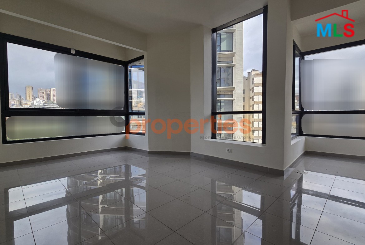 Office For Rent In Adlieh - CPJA44