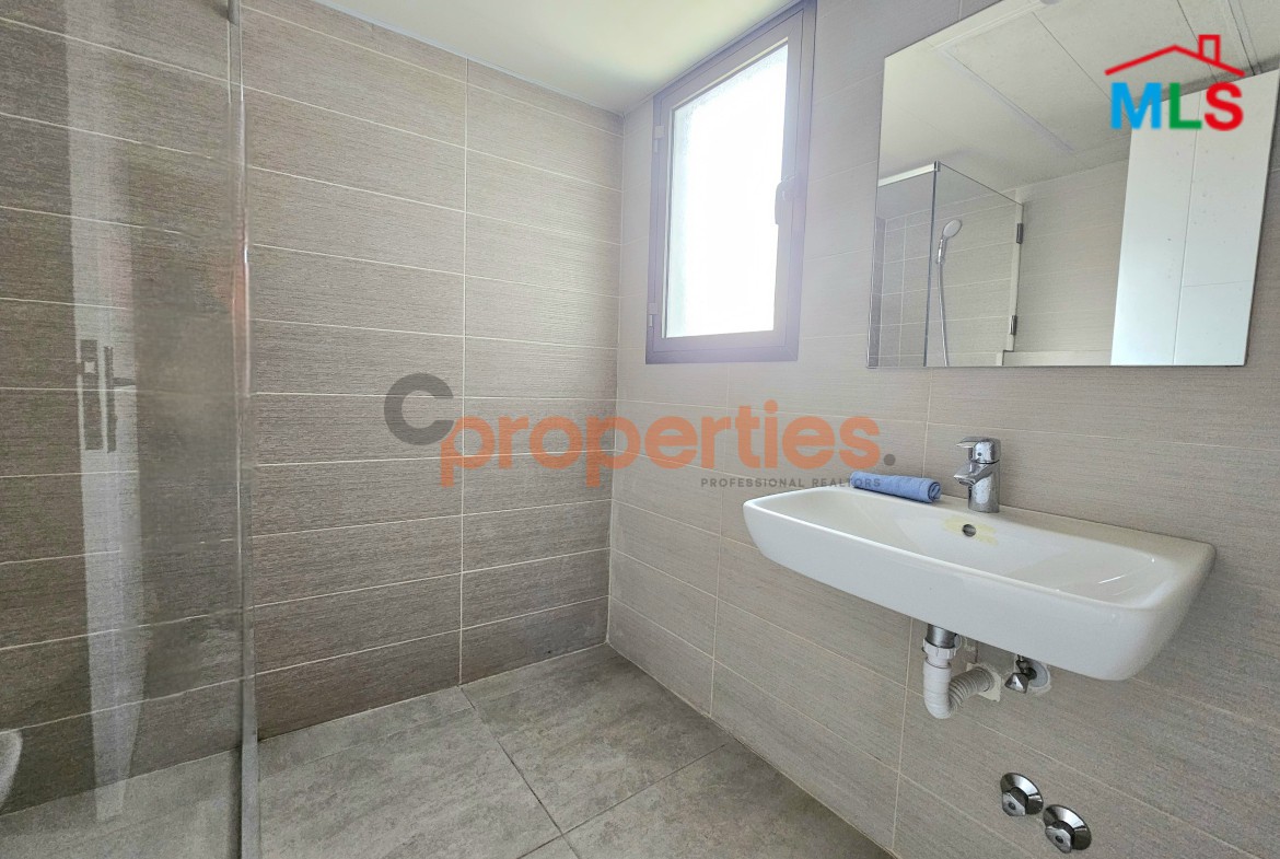 Apartment For Rent In Achrafieh - CPBWW64