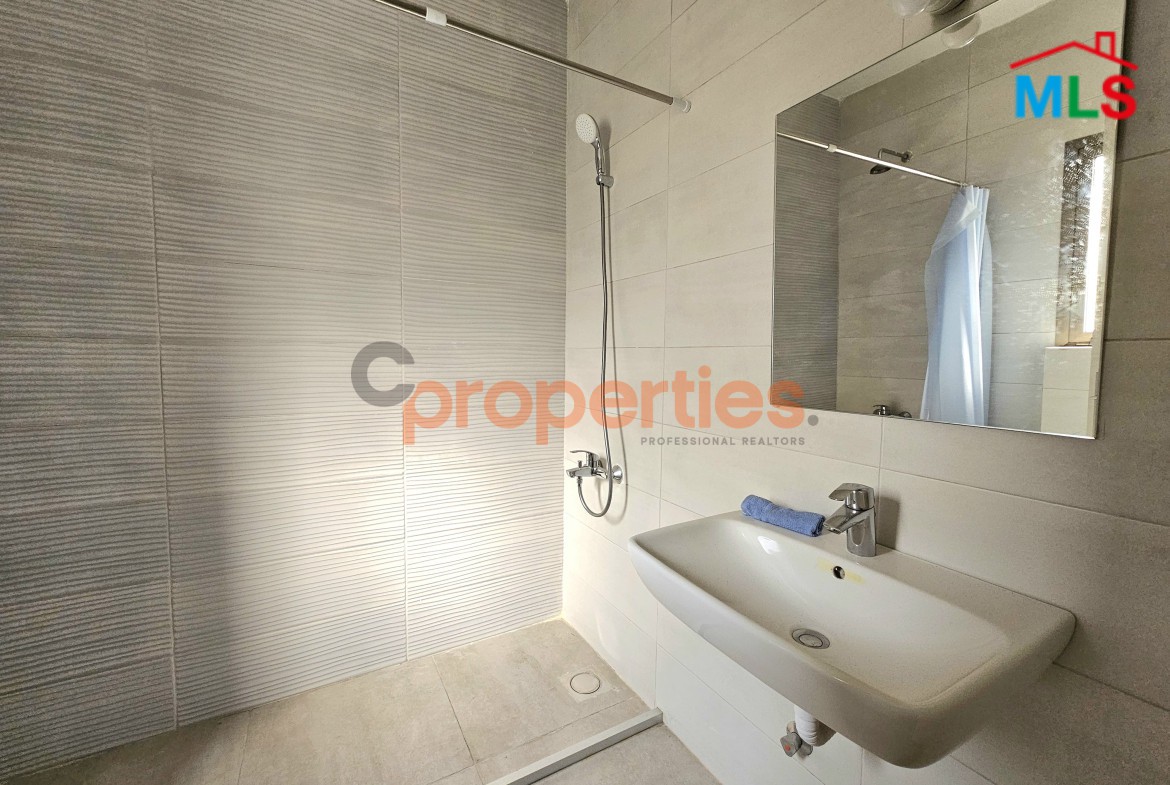 Apartment For Rent In Achrafieh - CPBWW64