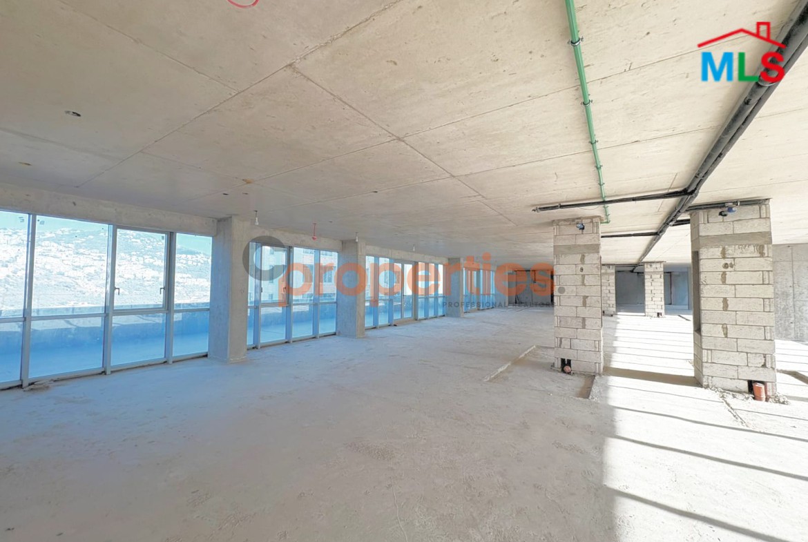 Spacious Offices For Rent In Louaize - CPFY160