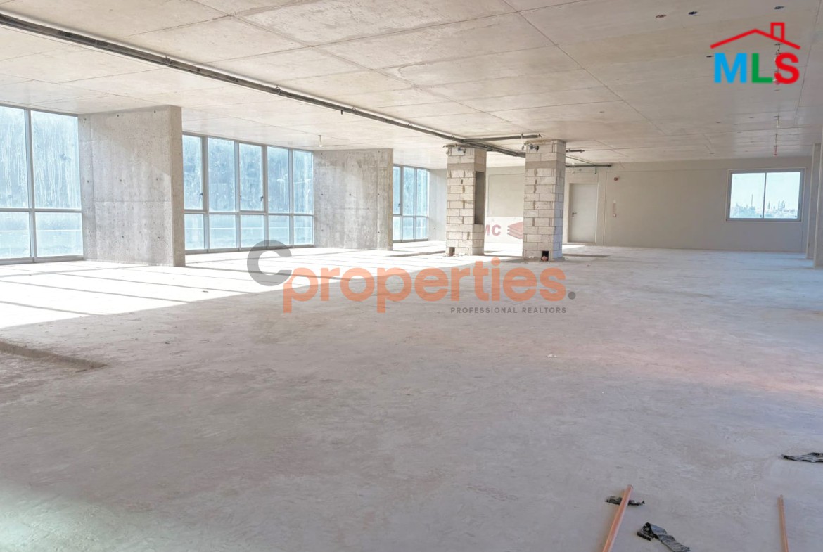 Spacious Offices For Rent In Louaize - CPFY160