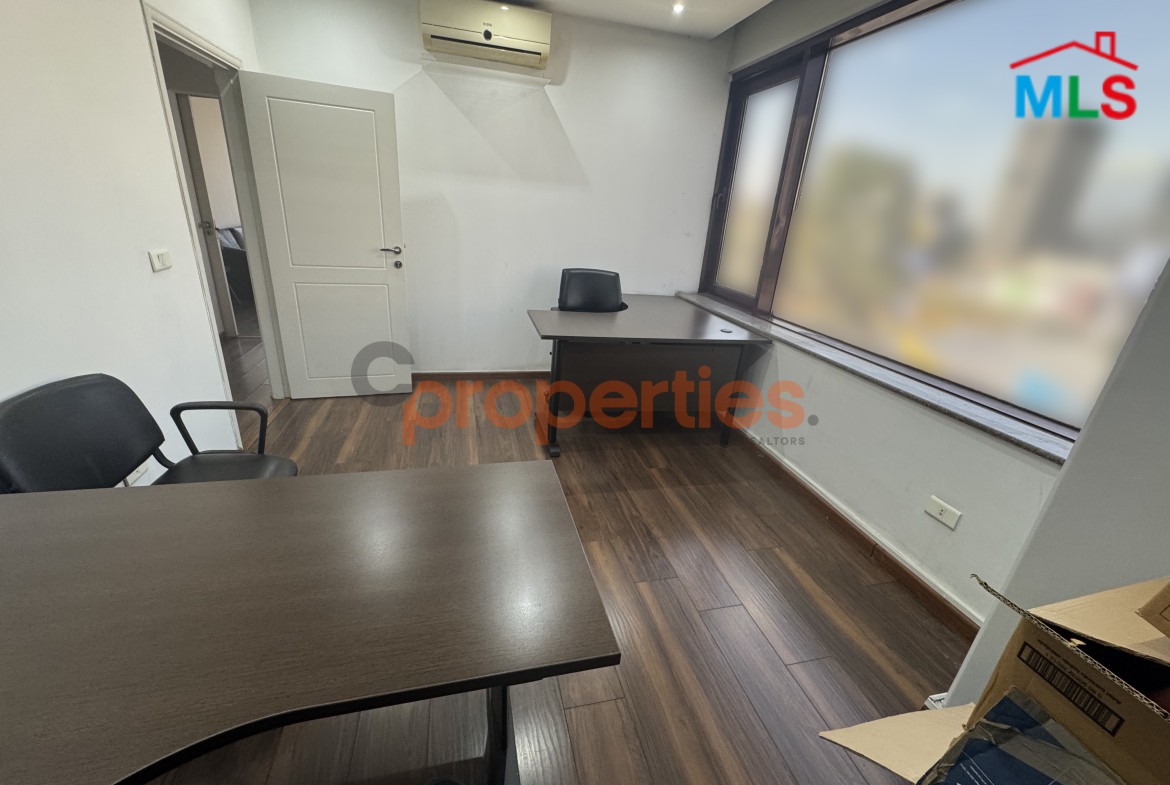 Office for rent in Sin El Fil - CPGA04