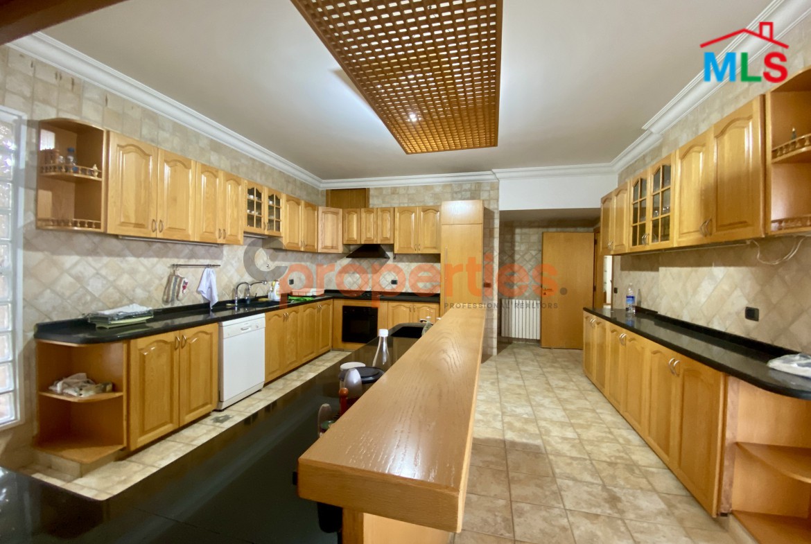 Penthouse for rent on Kfarhbeb CPKMT46
