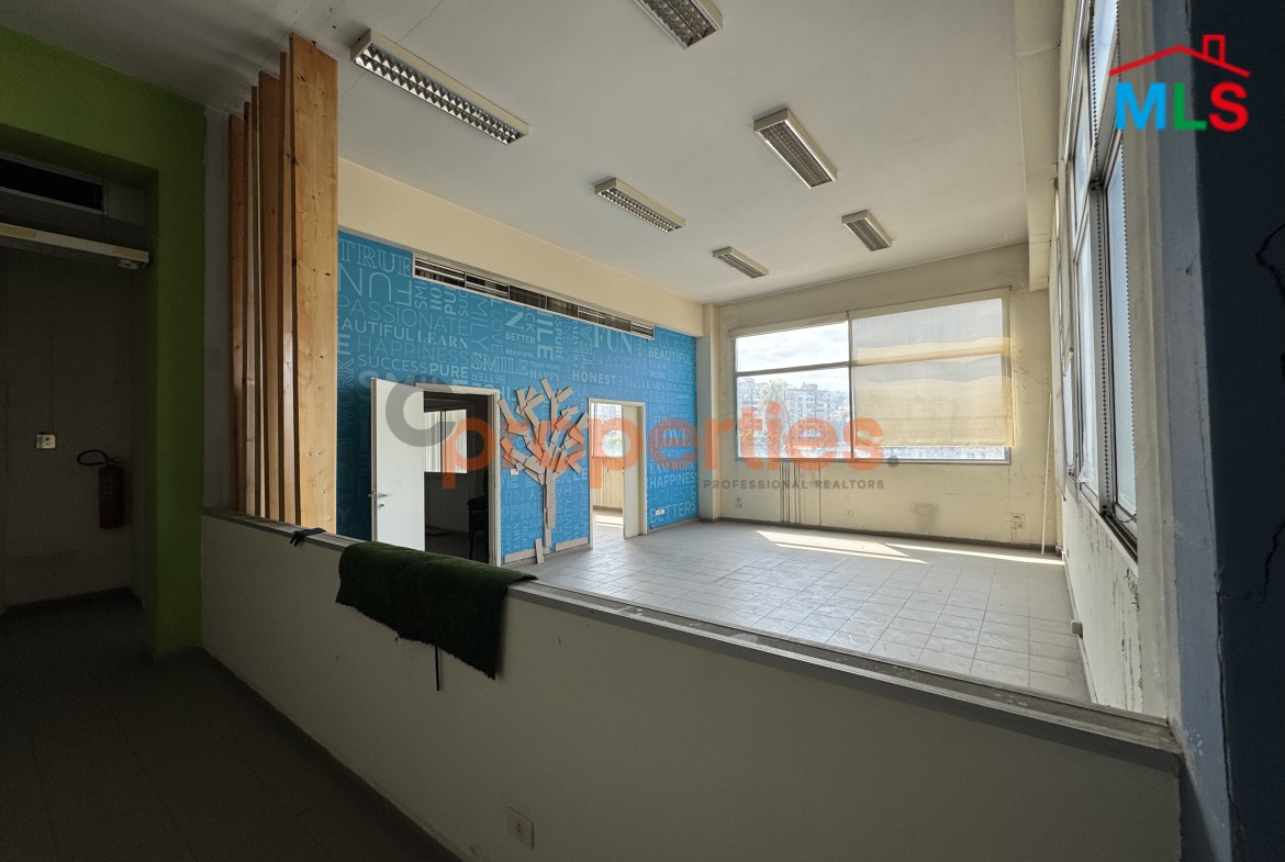 Warehouse + Offices for rent in Dekwaneh - CPGA59