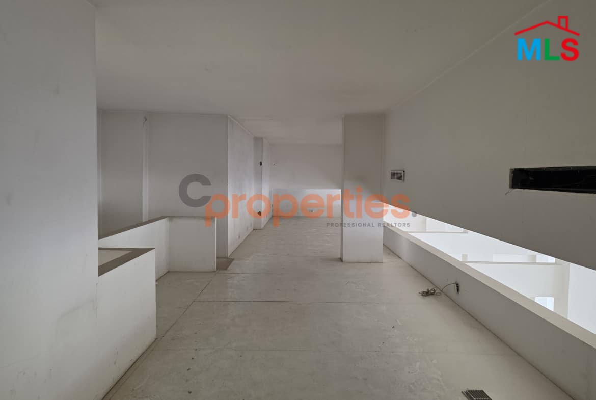 Showroom for rent in a prime location - Horsh Tabet - CPGA41