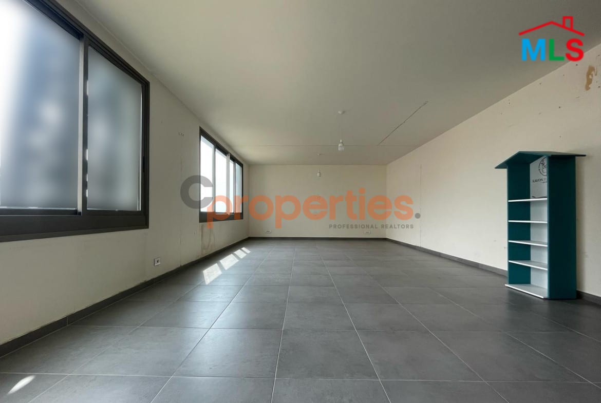 Office For Rent In Kfarhbab - CPKMT101