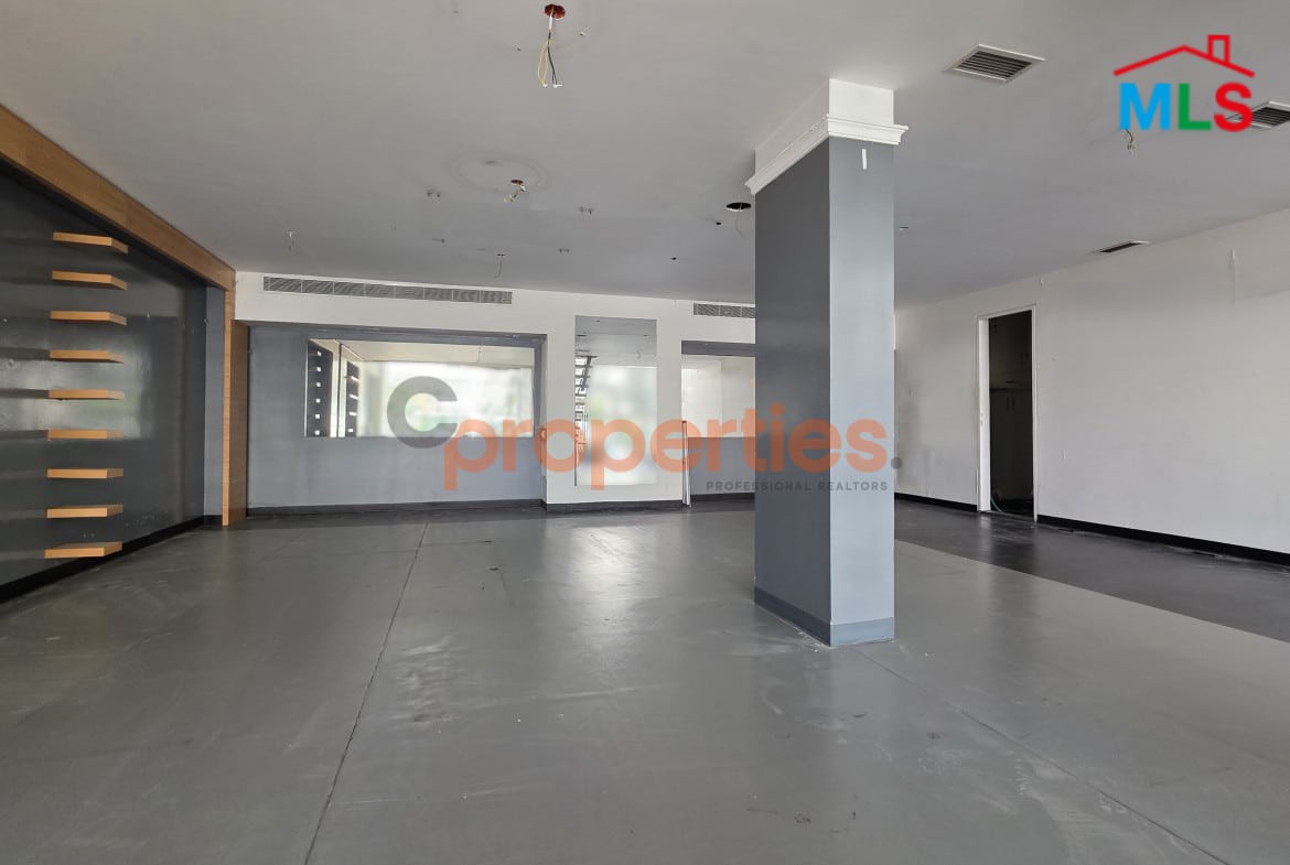 Office + Showroom for rent in a prime location - Horsh Tabet - CPGA34