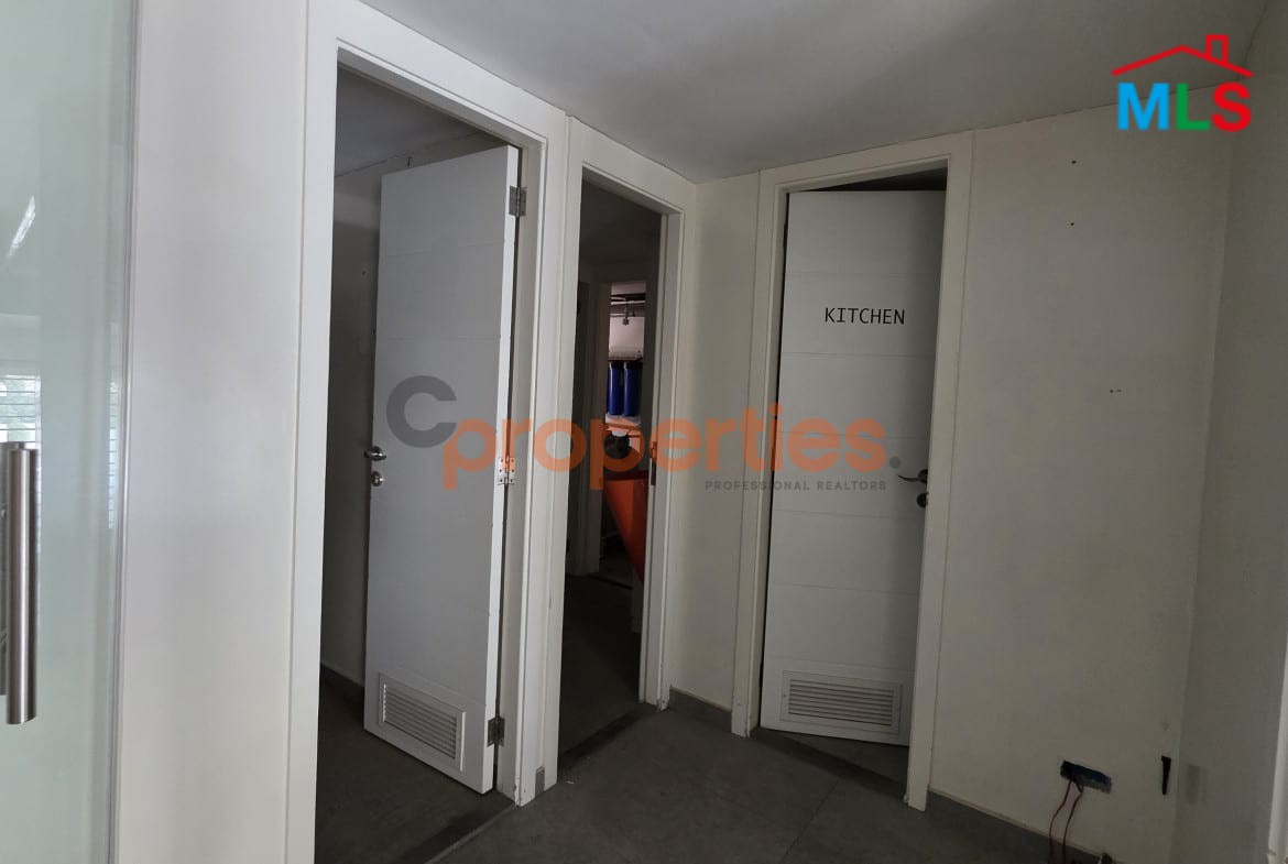 Office + Showroom for rent in a prime location - Horsh Tabet - CPGA34