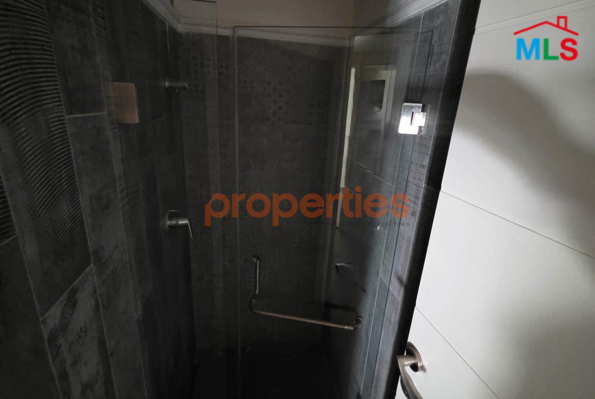 Office + Showroom for rent in a prime location - Horsh Tabet - CPGA34