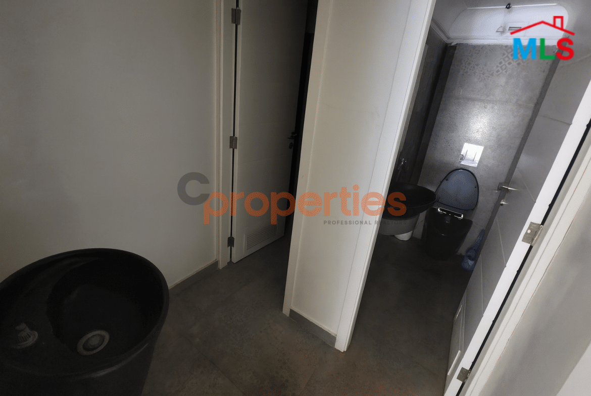 Office + Showroom for rent in a prime location - Horsh Tabet - CPGA34