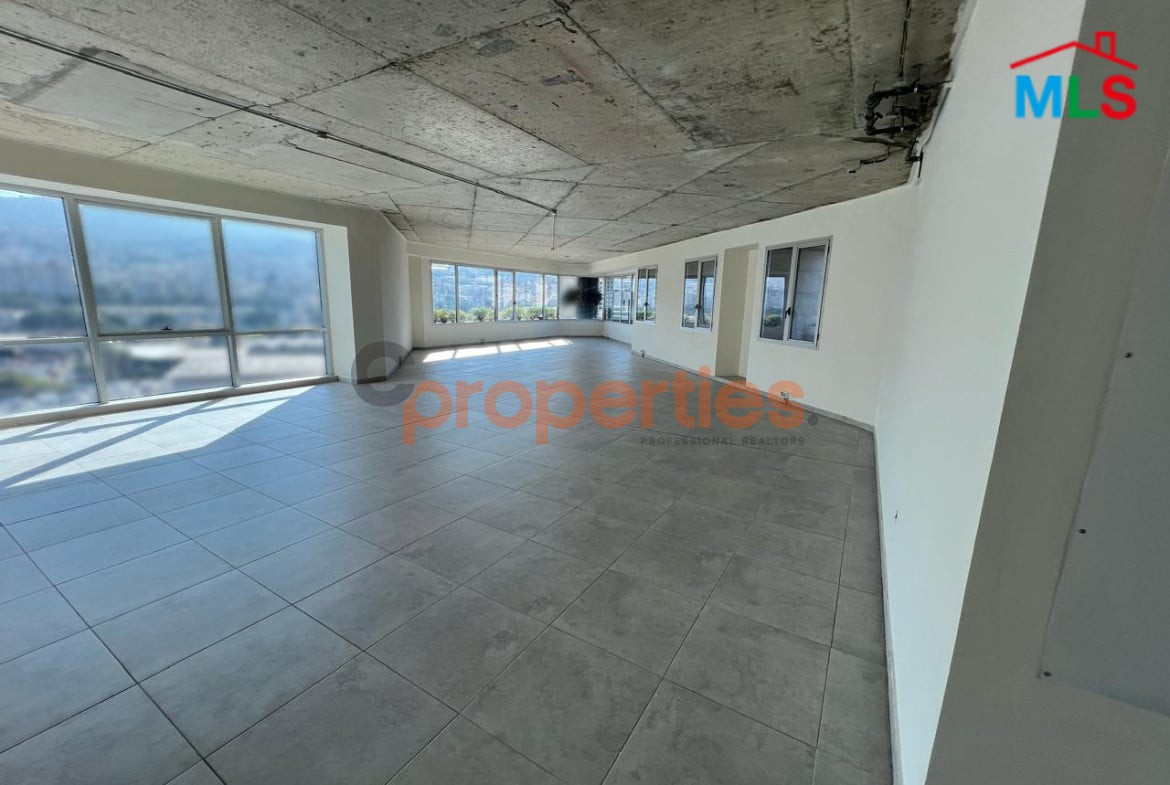 Office for rent in Dekwaneh - CPGA20