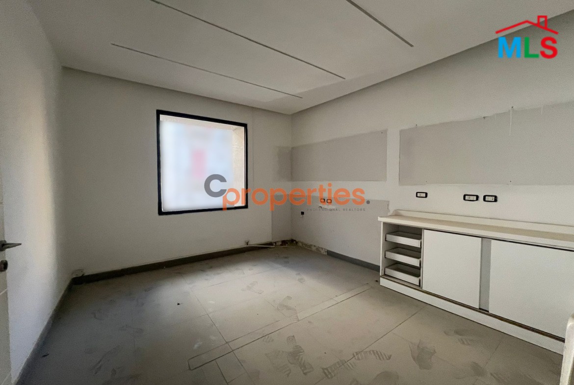 Office for rent in Gemayzeh CPBWW131