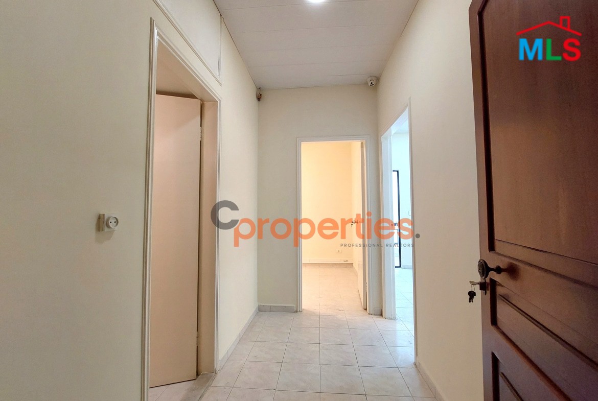 Office for rent in Jdeideh CPSM140