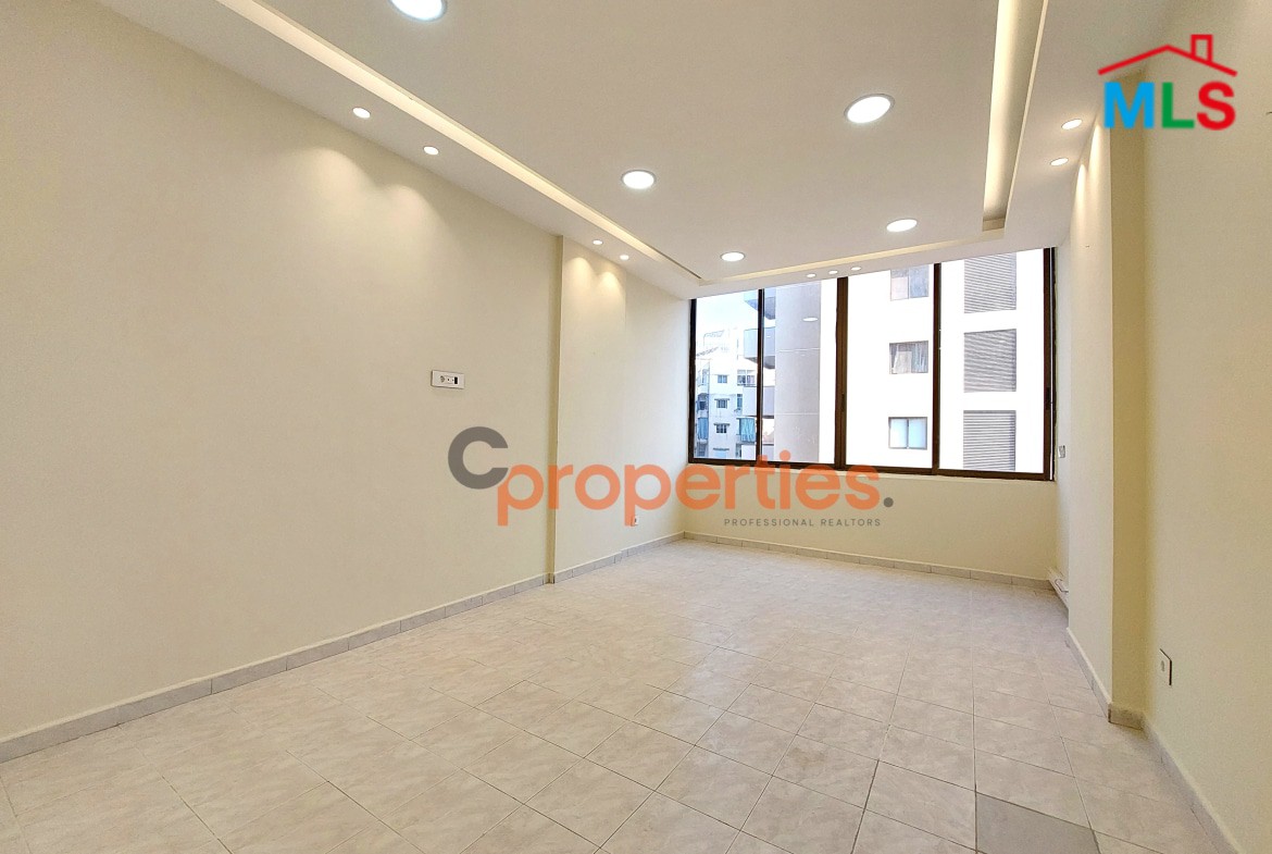 Office for rent in Jdeideh CPSM140