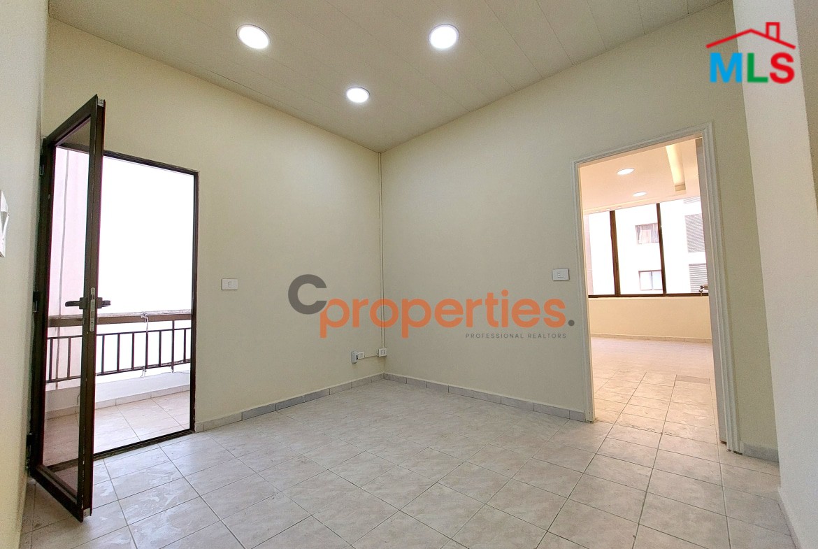 Office for rent in Jdeideh CPSM140