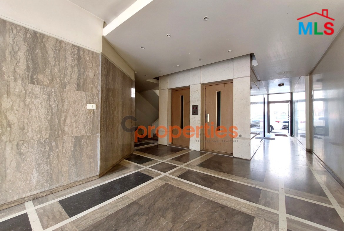 Office for rent in Jdeideh CPSM140