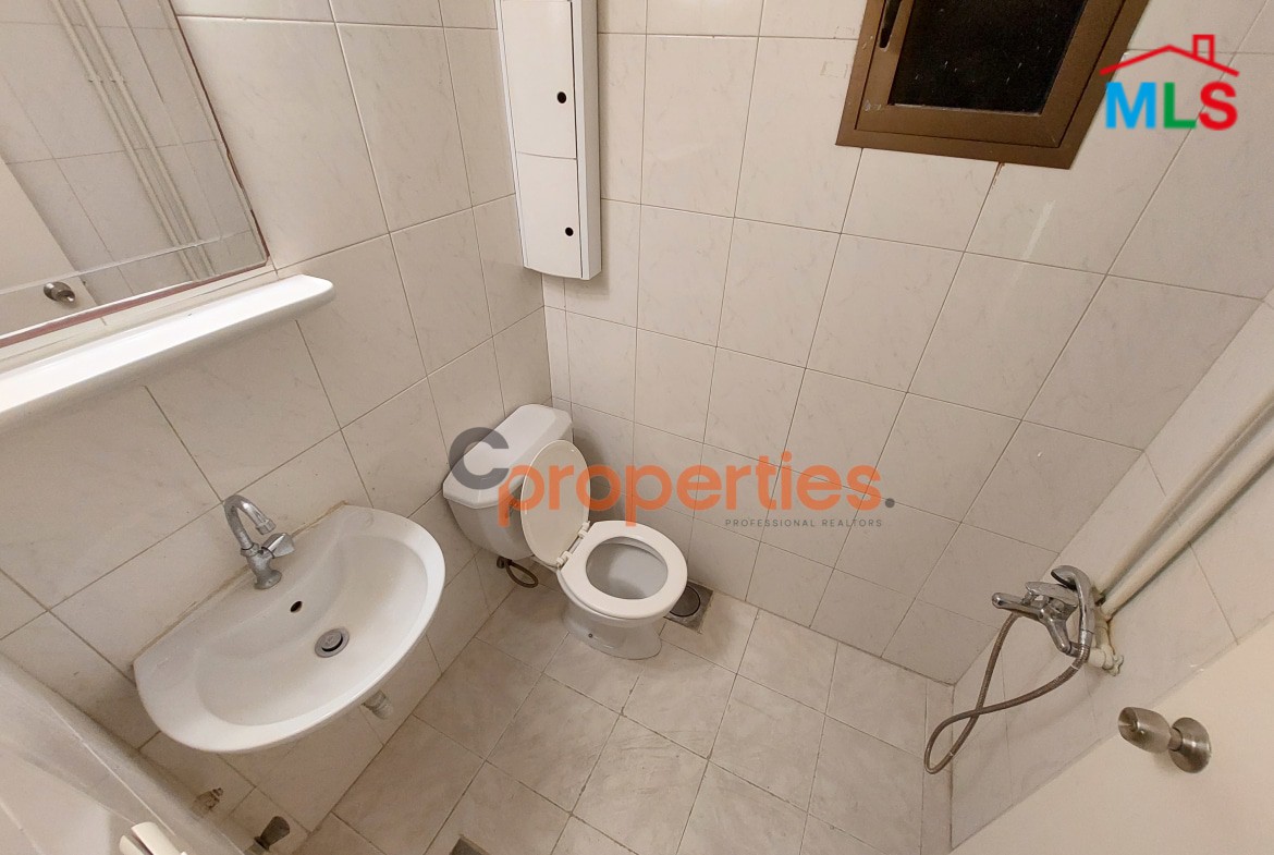 Office for rent in Jdeideh CPSM140