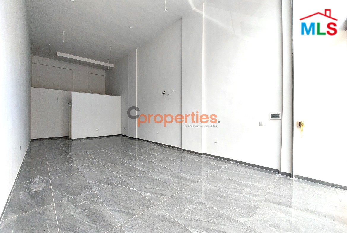 Shop for rent in Zalka CPSM87