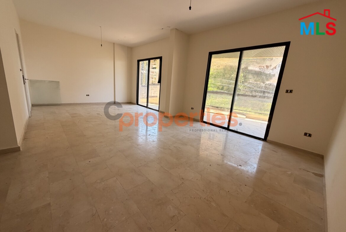 Apartment For Sale in Naccache – CPLO43