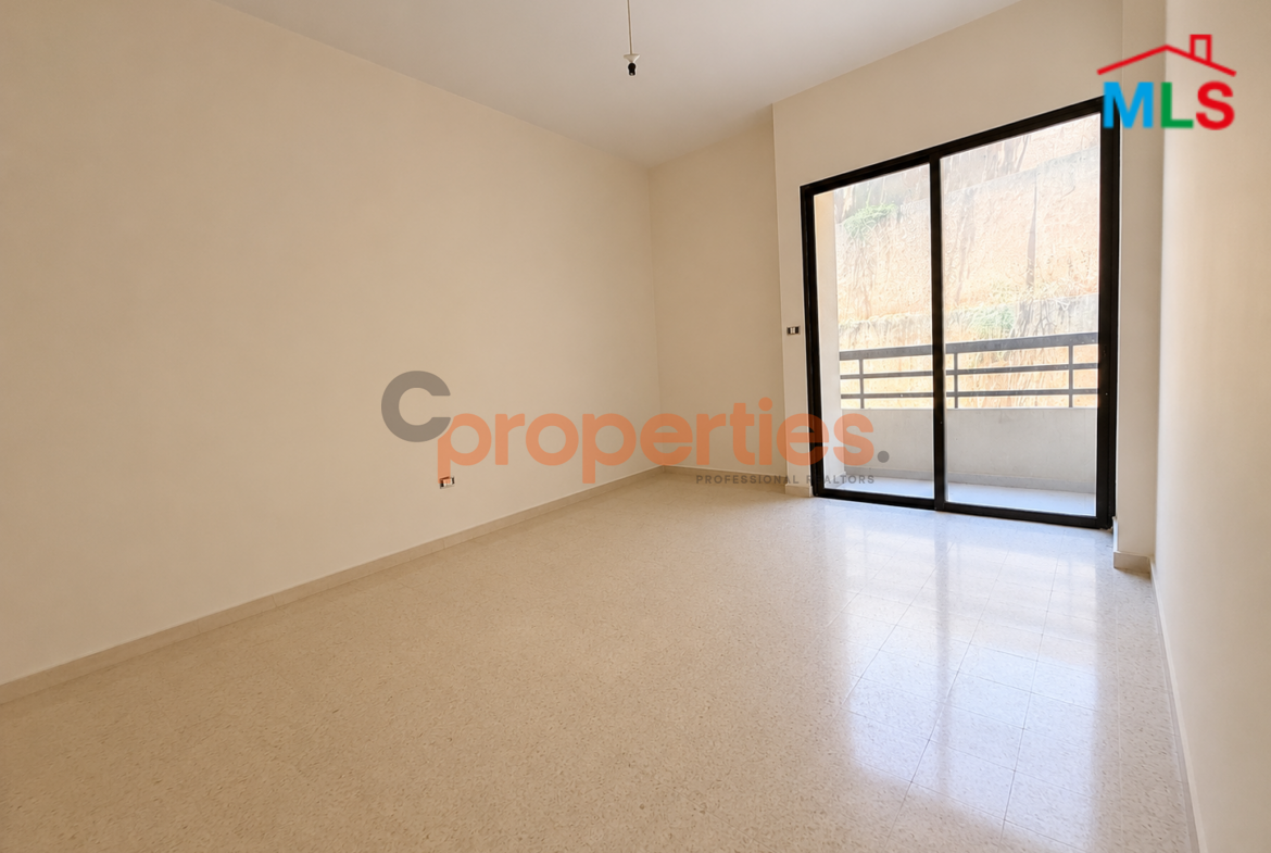 Apartment For Sale in Naccache – CPLO43