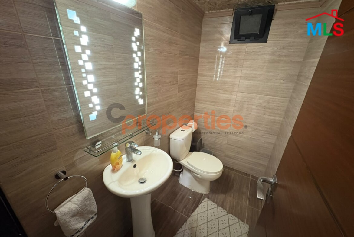 Apartment For Sale in Blaybel with Terrace -شقة للبيع في بليبل مع تراس CPDD92