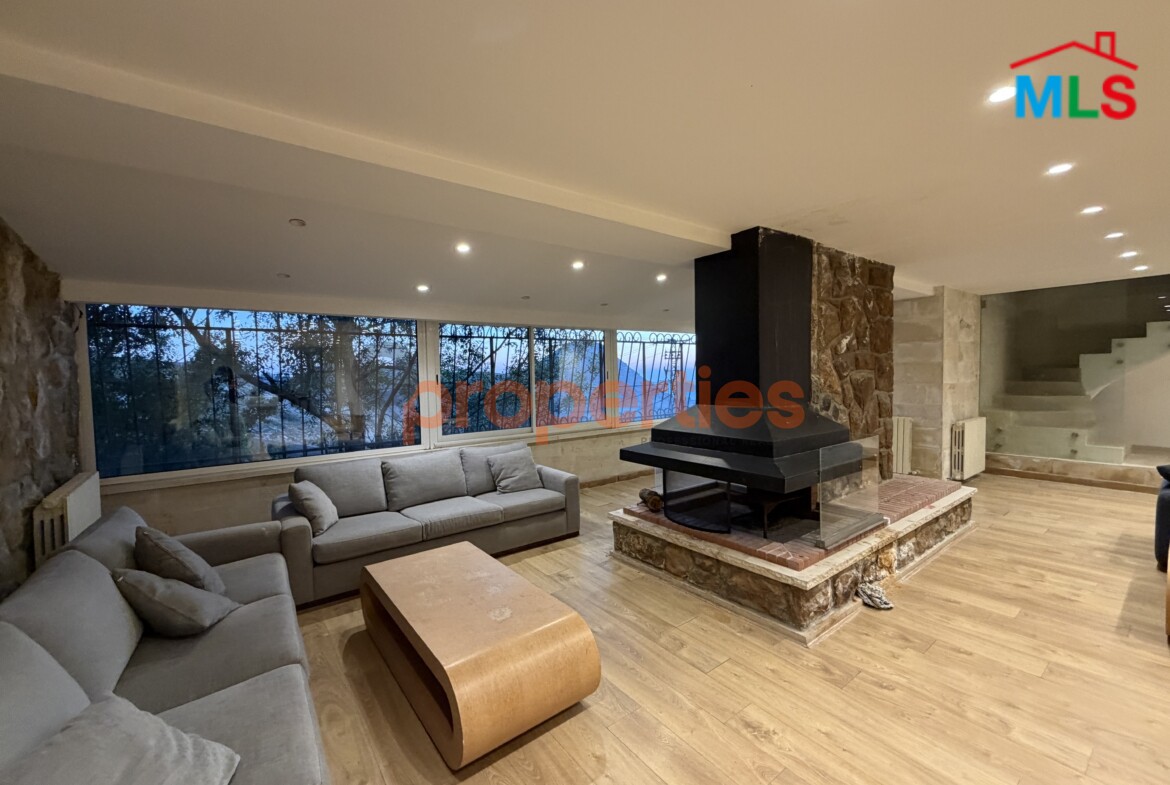 Chalet For Sale in Faqra شاليه للبيع في فقرا CPKMF110