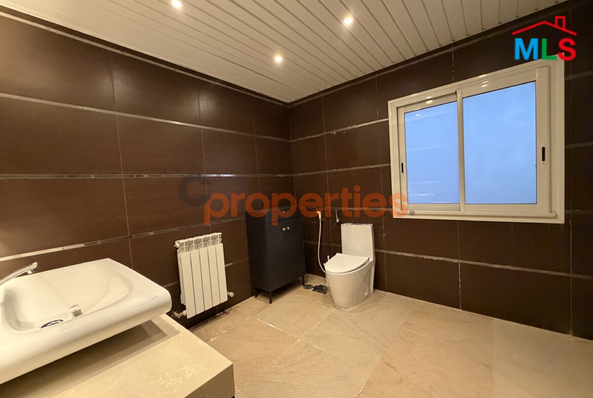 Chalet For Sale in Faqra شاليه للبيع في فقرا CPKMF110