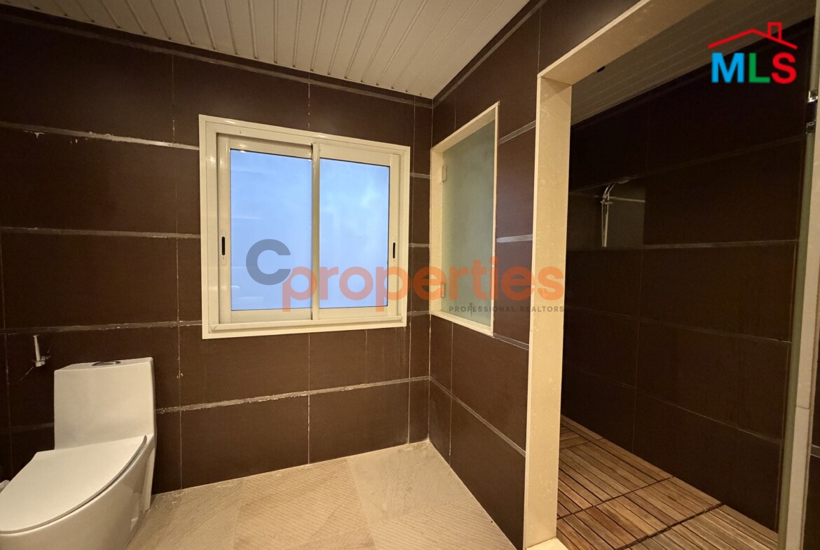 Chalet For Sale in Faqra شاليه للبيع في فقرا CPKMF110