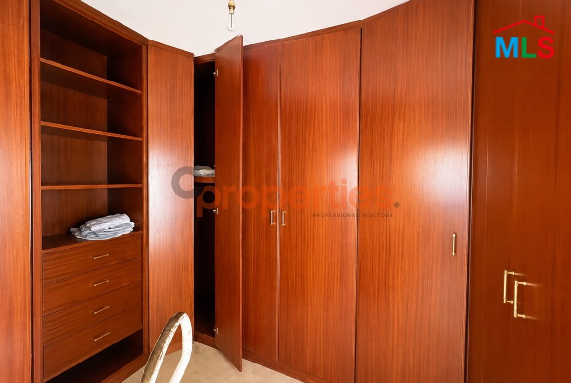Apartment For Rent in Hazmieh – شقة للإيجار في الحازمية – CPCH56