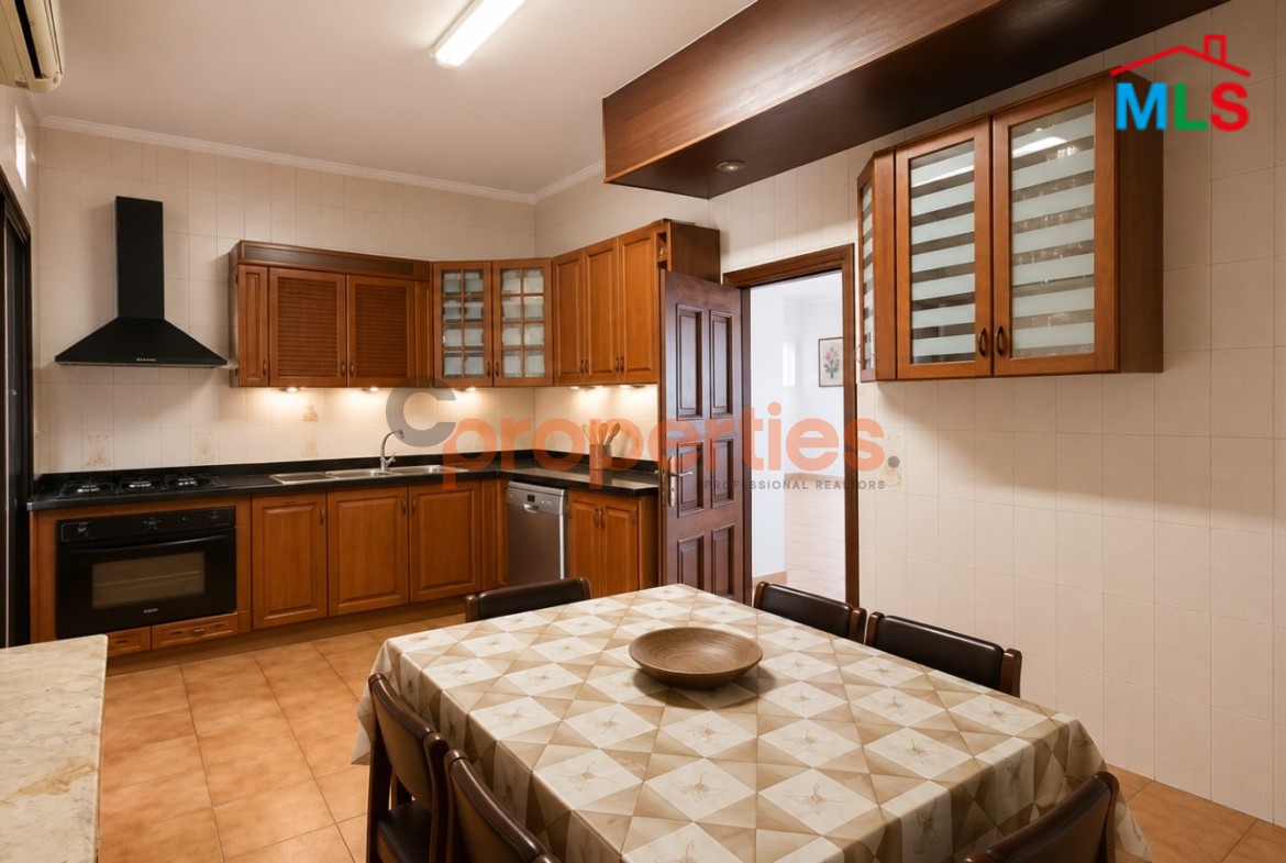 Apartment For Sale In Fanar – CPJW18