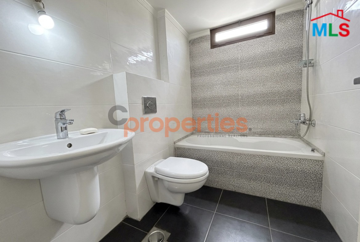 Apartment with Terrace and Garden for Sale in Naccache – CPLO19