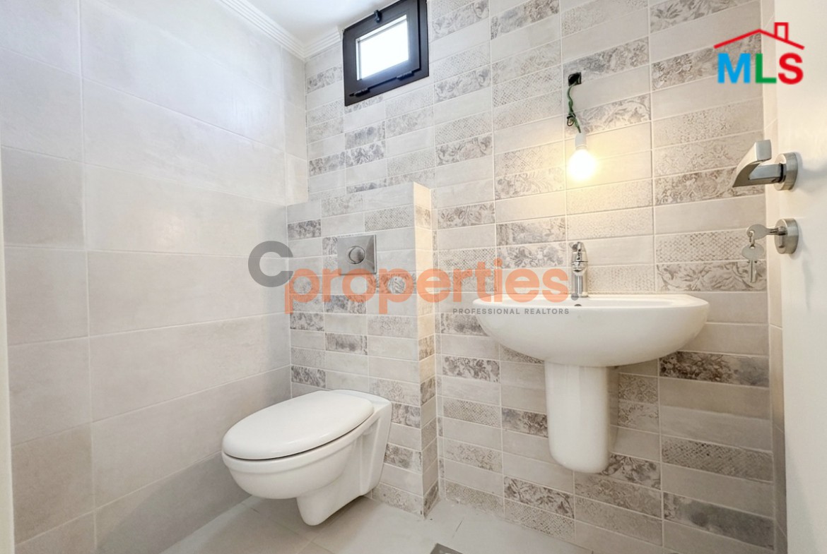 Apartment with Terrace and Garden for Sale in Naccache – CPLO19