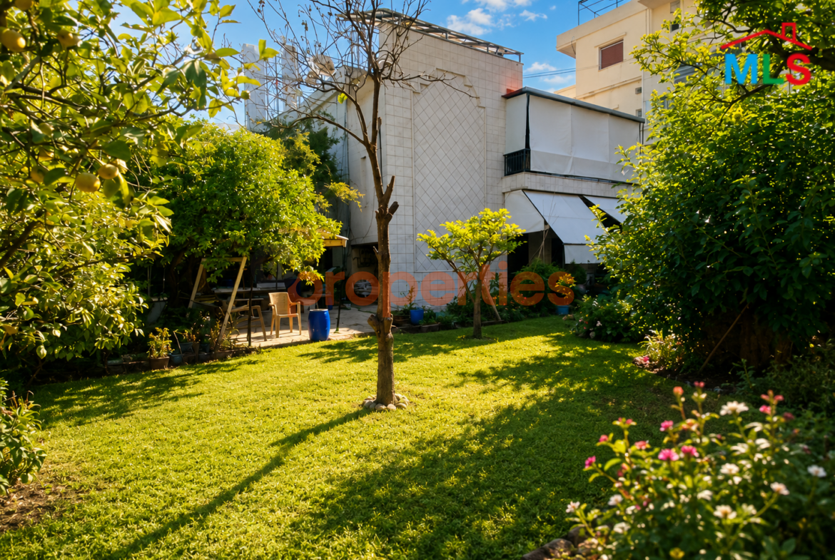 Land For Sale IN Hadath -CPHJ30- ارض للبيع في الحدث