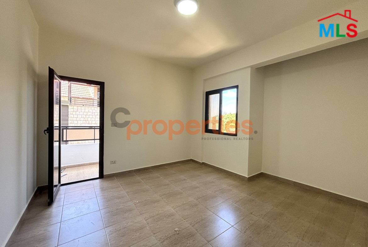 Apartment For Sale in Breij CPJRK350