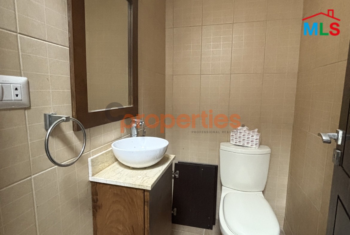 Apartment For Sale in Breij CPJRK350