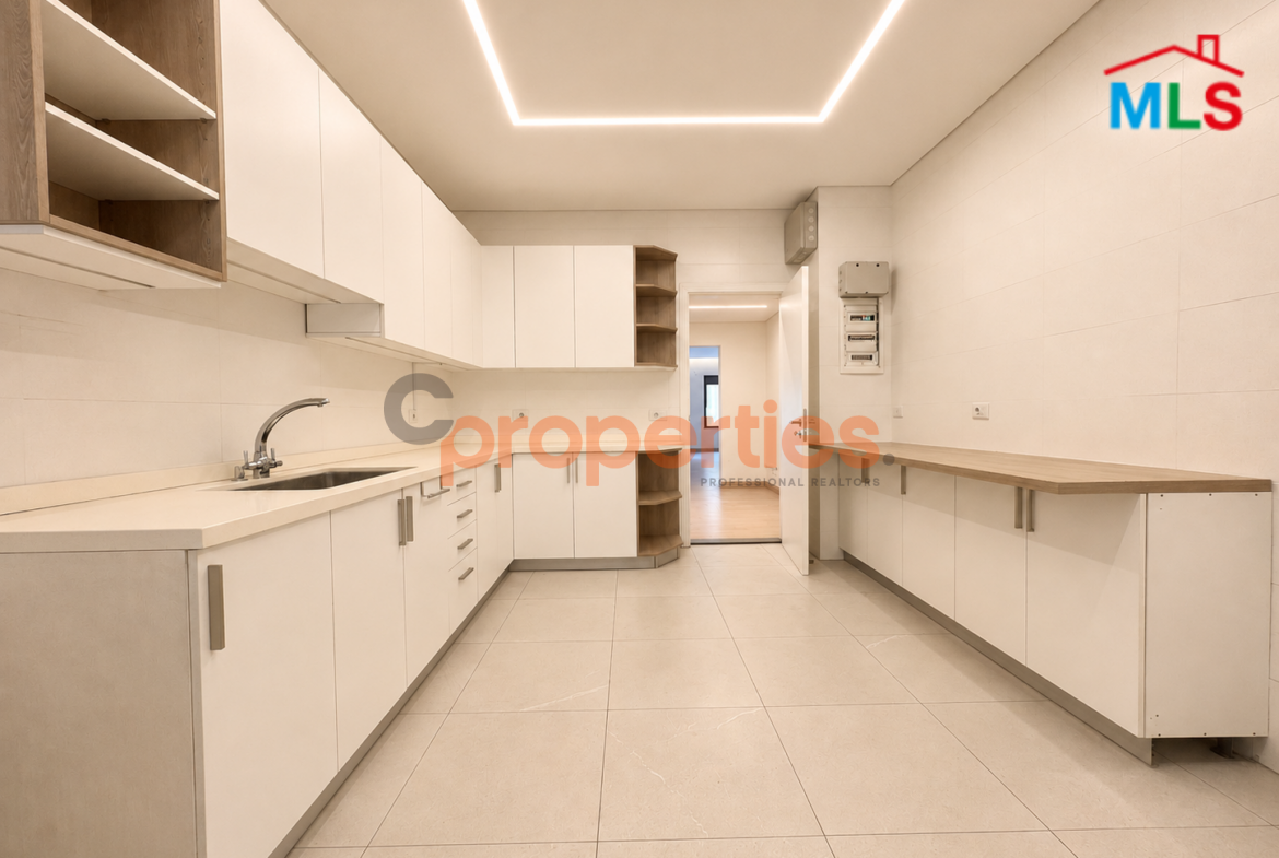 Apartment for Sale in Hamra – CPBMKH08