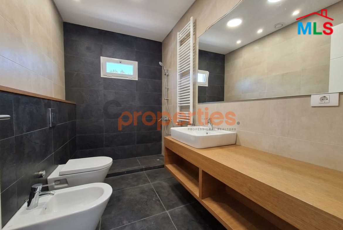 Apartment For Sale In Achrafieh – CPBMH13