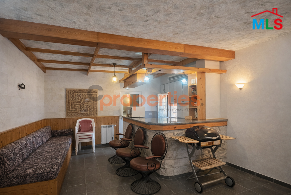 Villa for Sale in Maarab – CPKMF73
