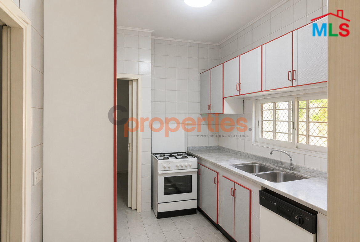 Villa for Sale in Maarab – CPKMF73