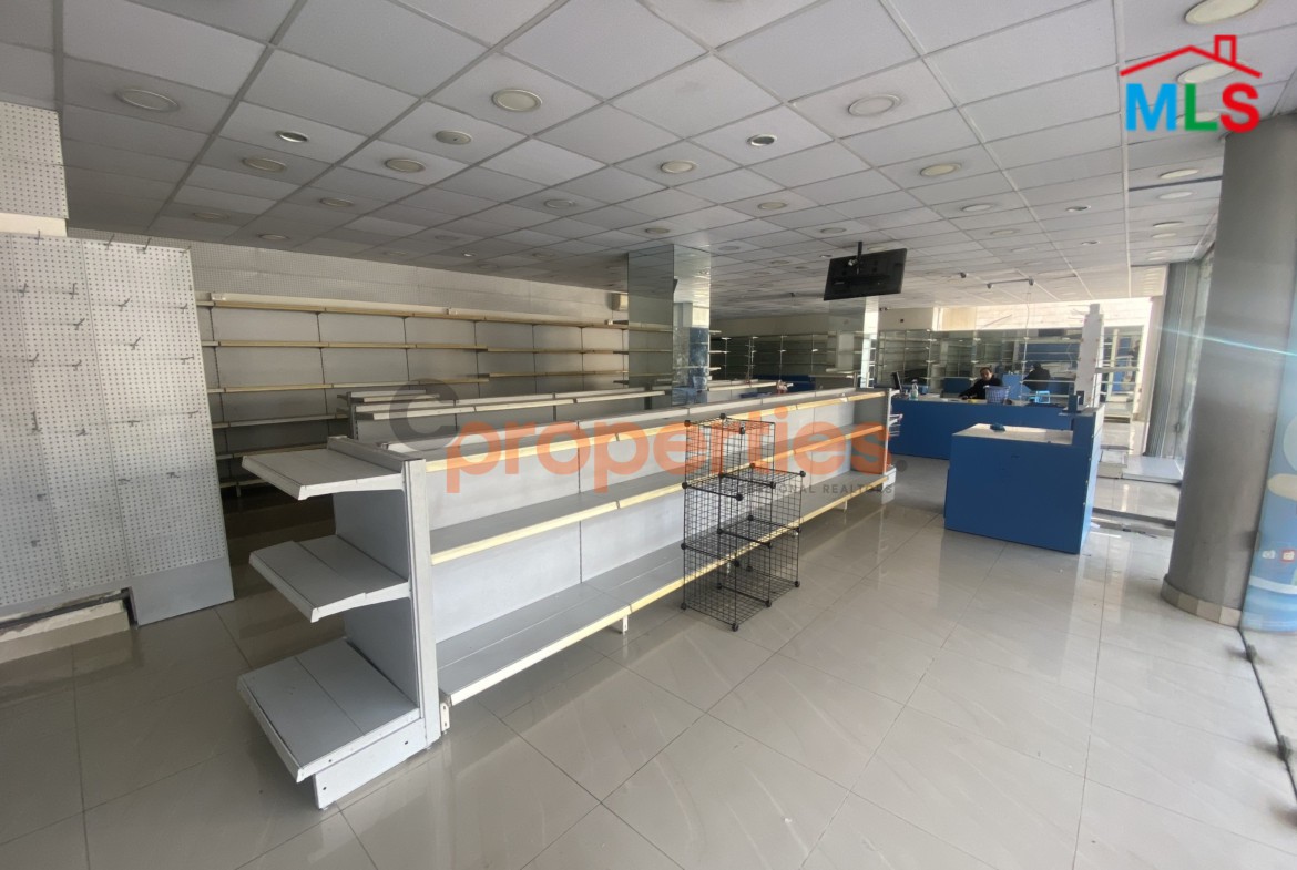 Showroom for Sale in Hazmieh – CPFY215