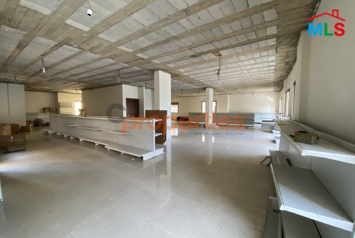Showroom for Sale in Hazmieh – CPFY215